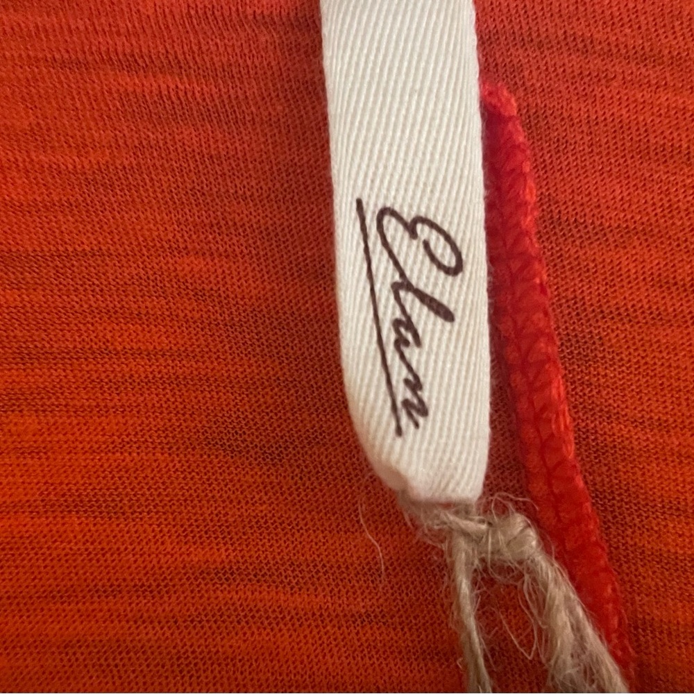 Elan drape top. - Picture 4 of 4
